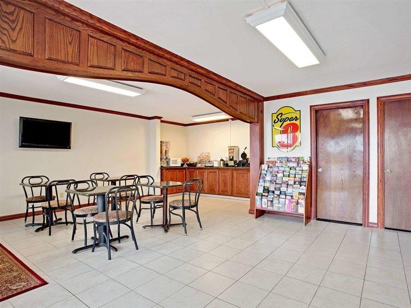 Super 8 By Wyndham Oklahoma/Frontier City Edmond Esterno foto