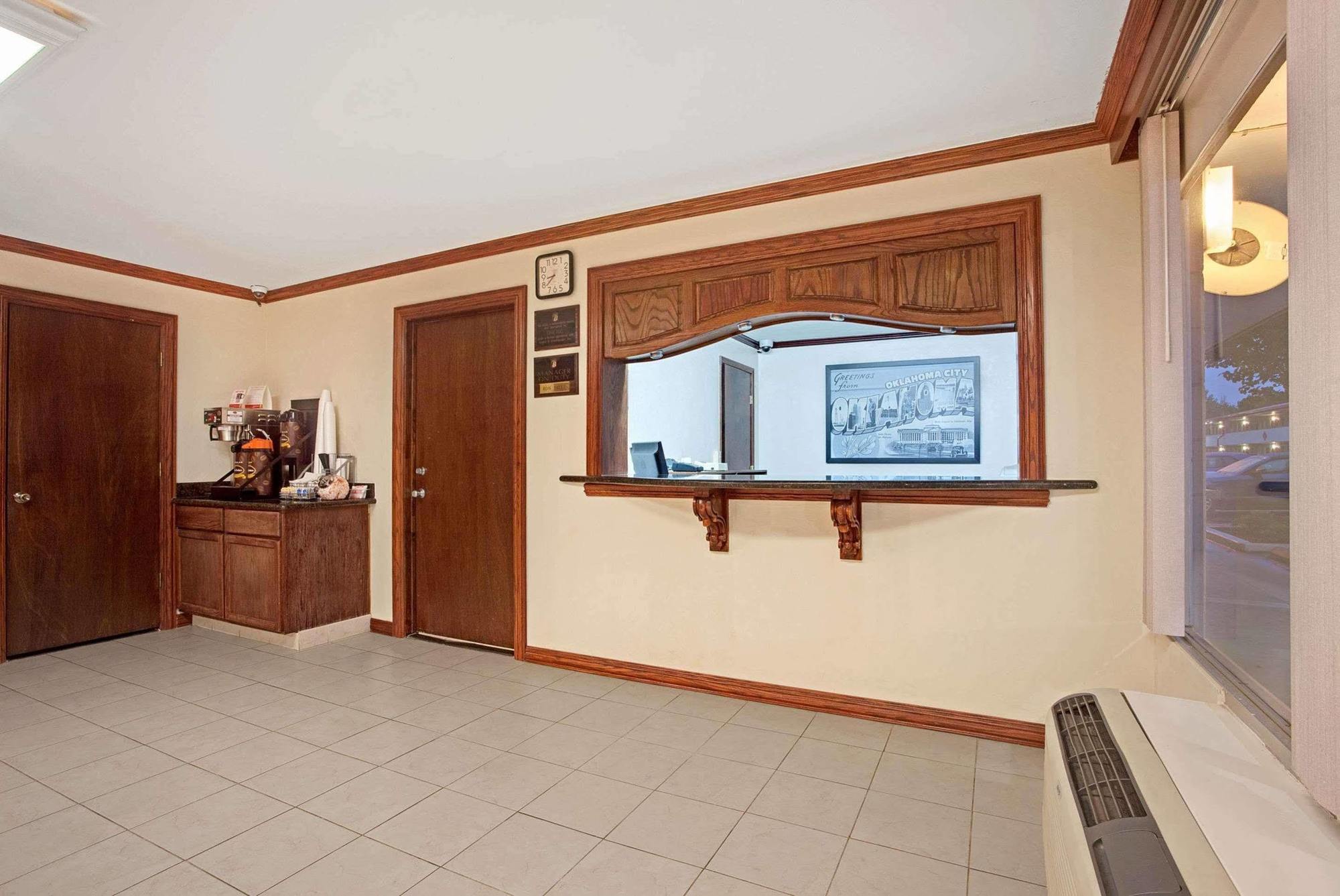 Super 8 By Wyndham Oklahoma/Frontier City Edmond Esterno foto