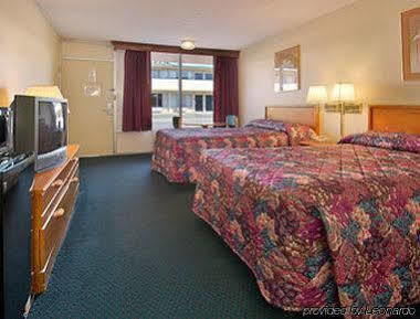 Super 8 By Wyndham Oklahoma/Frontier City Edmond Esterno foto